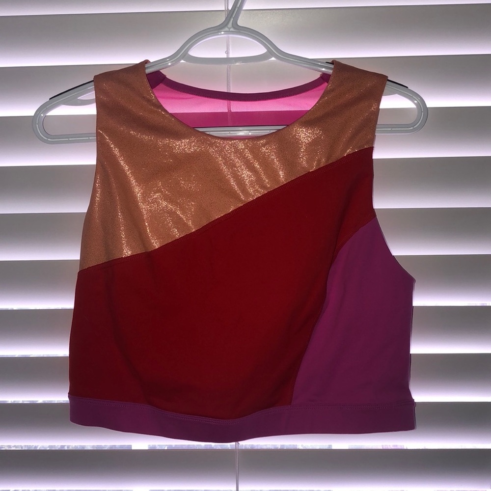 Crop top workout top
